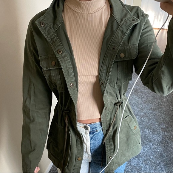 Green parka jacket - Picture 2 of 5